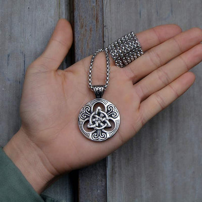 Retro Trendy Male Personality Punk Irish Concentric Knot Round Tag Pendant Necklace Sweater Accessories