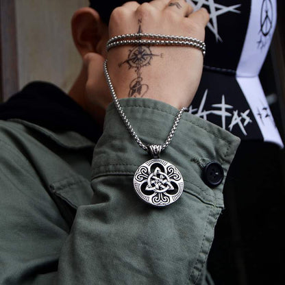 Retro Trendy Male Personality Punk Irish Concentric Knot Round Tag Pendant Necklace Sweater Accessories
